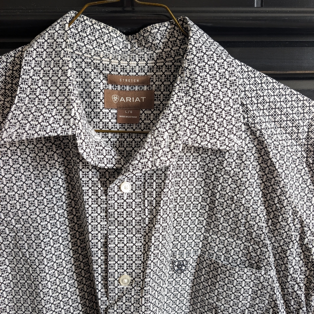 Ariat Men's Geometric Black and White Shirt